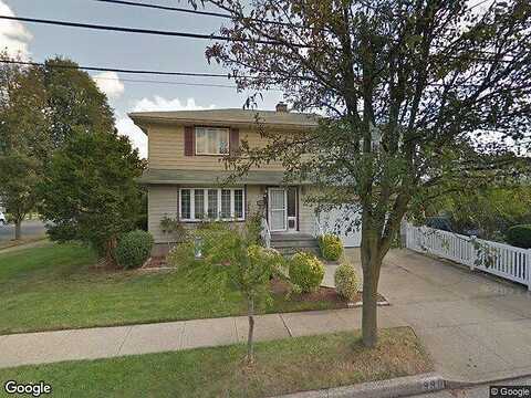 6Th, NEW HYDE PARK, NY 11040