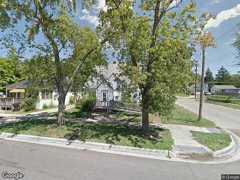 Bishop, BENTON HARBOR, MI 49022