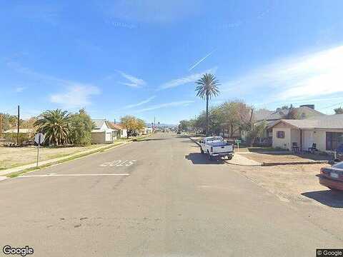 B St, NEEDLES, CA 92363