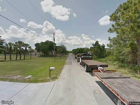 Battersea Ave, NORTH PORT, FL 34291