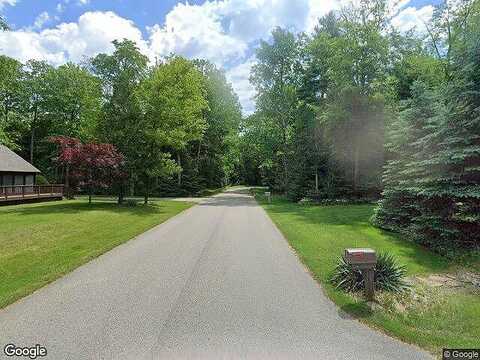 Birch Crest Dr, Oscoda, MI 48750