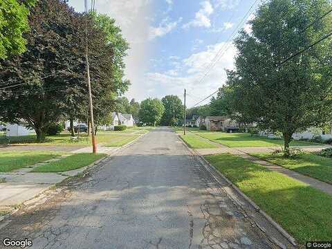 Cayuga St, BUCHANAN, MI 49107