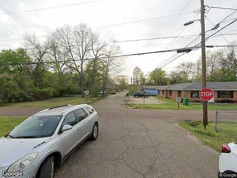 Cherry St, COLUMBUS, MS 39701