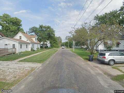 Dunham St, BURLINGTON, IA 52601