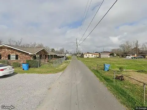 Griffin Dr, LULING, LA 70070