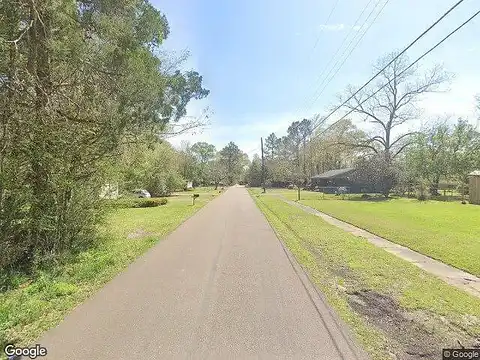 Harper St, MCCOMB, MS 39648