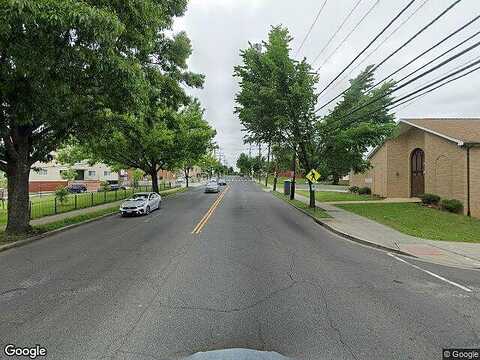 Hartford St Se, WASHINGTON, DC 20020