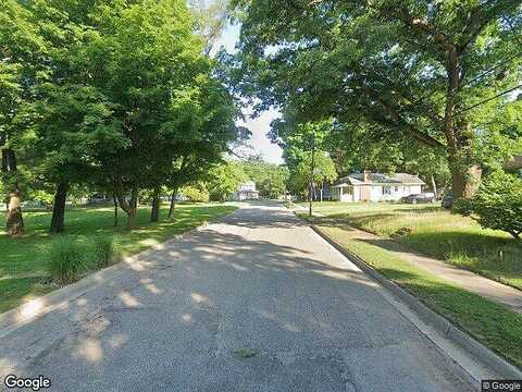 Hendryx St, DOWAGIAC, MI 49047