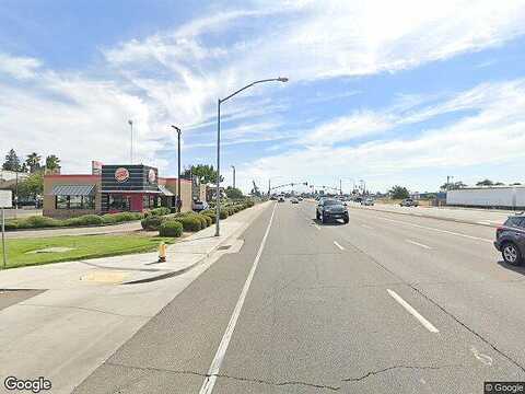 Kiernan Ave, MODESTO, CA 95358