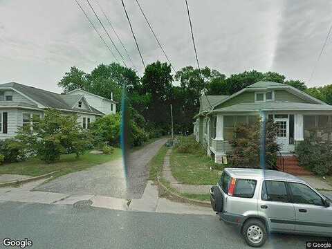 Laverne Ave, HALETHORPE, MD 21227