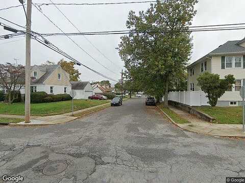 Maple Ave, UNIONDALE, NY 11553