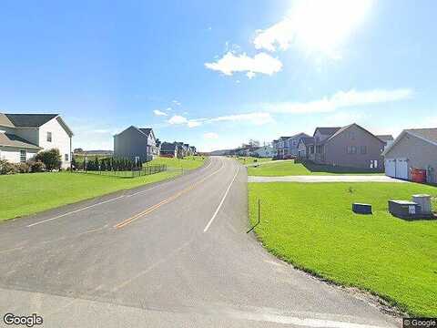 Southwood Dr, SHIPPENSBURG, PA 17257