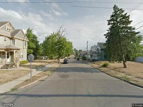 Walter Ave, BATTLE CREEK, MI 49037