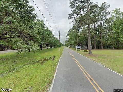 Wilmington St, MAXTON, NC 28364