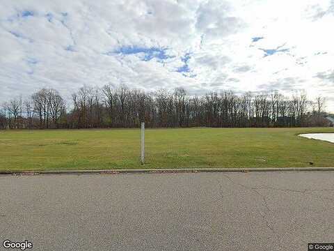 Woodfield Dr, GRAND BLANC, MI 48439