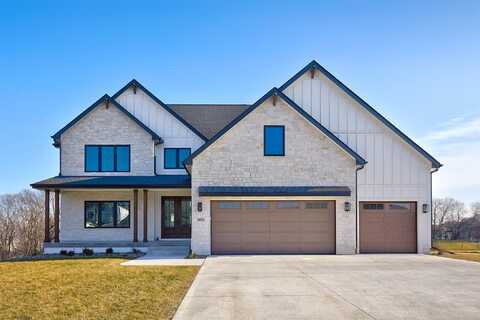 8031 NW 106th Court, Johnston, IA 50131