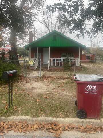 698 W Walnut Street, Crestview, FL 32536