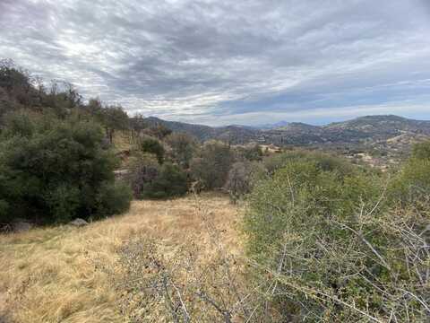 0 High Oaks Ln, Yokuts Valley, CA 93675