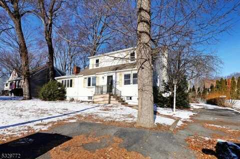 39 Packanack Lake Rd, Wayne, NJ 07470