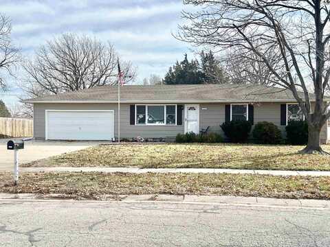 1228 Hulse St, McPherson, KS 67460