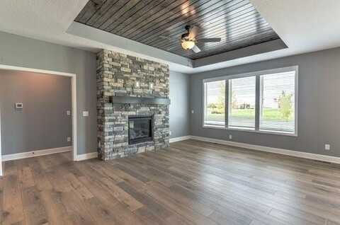 9702 N Amoret Avenue, Kansas City, MO 64154