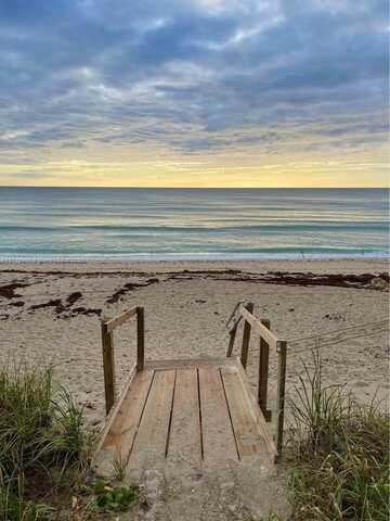 9940 S Ocean Dr, Jensen Beach, FL 34957