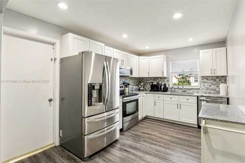 13379 Via Vesta, Delray Beach, FL 33484