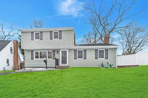 69 Allan Drive, East Norwich, NY 11732