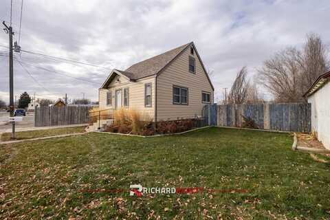 121 N 13th St, Worland, WY 82401