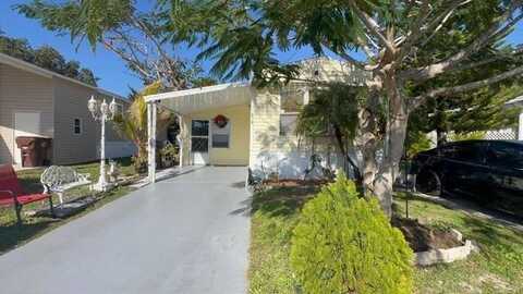 915 Santa Fe Dr, Kissimmee, FL 34741