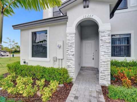 13267 SW 286th St, Homestead, FL 33033