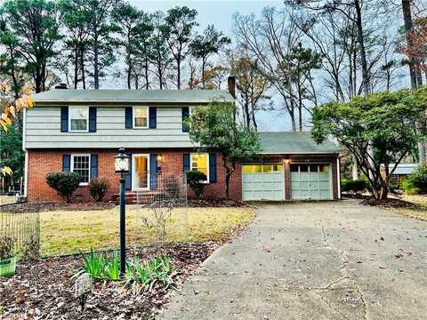 321 Mistletoe Drive, Newport News, VA 23606