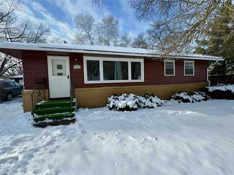 5943 Vincent Avenue N, Brooklyn Center, MN 55430