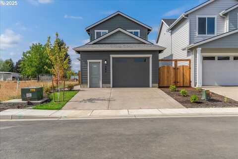 363 SE Shetterly DR, Dallas, OR 97338