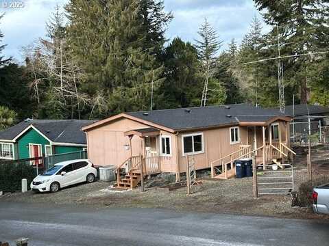 150 WOODGLEN ST, Port Orford, OR 97465