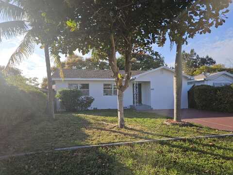 423 N Broadway, Lantana, FL 33462