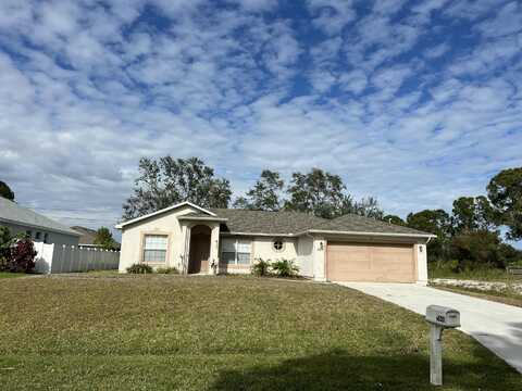 1525 SW Kamchatka Avenue, Port Saint Lucie, FL 34953