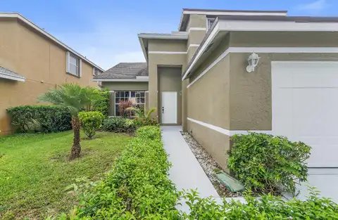 133 Heatherwood Drive, Royal Palm Beach, FL 33411