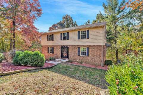 2507 Coachman CIR, Roanoke, VA 24012