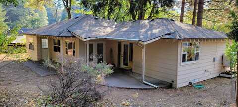 102 N Adams Drive, Mount Shasta, CA 96067