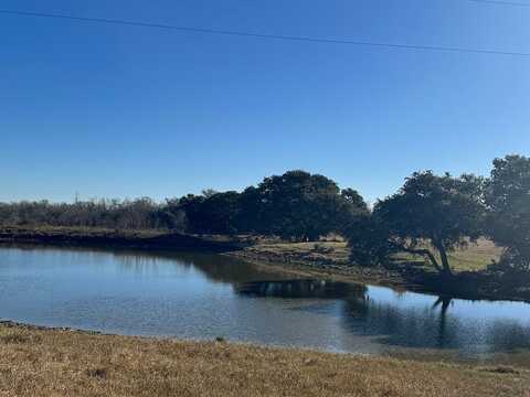 8691 Ohnheiser Kaase Road, La Grange, TX 78945