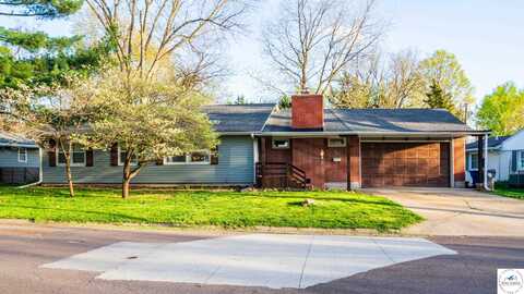 2318 W 1st Street, Sedalia, MO 65301