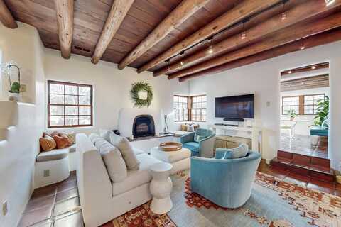 605 Abeyta Street, Santa Fe, NM 87505