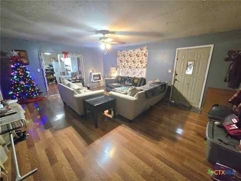 221 Horseshoe Bend, Eddy, TX 76524