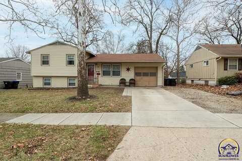 5413 SW 27th TER, Topeka, KS 66614