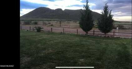 3154 E Sulphur Springs Road, Willcox, AZ 85643