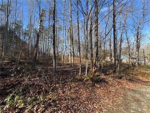 118 Cartwright Drive, Stokesdale, NC 27357