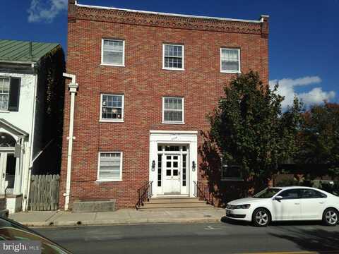 208 W BOSCAWEN STREET, WINCHESTER, VA 22601