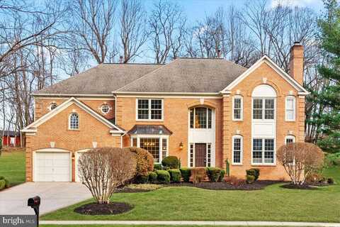 10200 CASTLEWOOD LANE, OAKTON, VA 22124