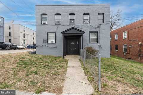 3204 28TH STREET SE, WASHINGTON, DC 20020